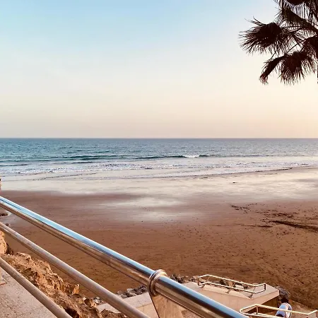 아파트 Exclusive With Stunning Sea Views By 75steps *